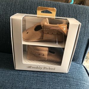 Freshly Picked Mary Jane Size 2